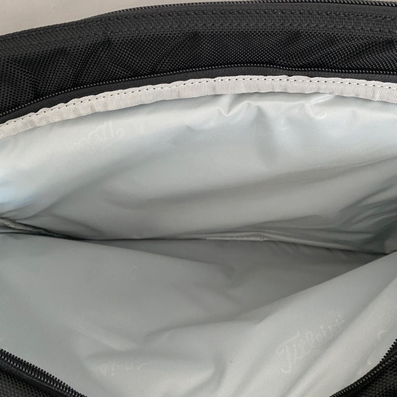 One Strap Computer Bag - Picture 3 of 3